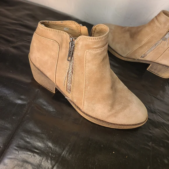 Maurices suede ankle boots - Picture 4 of 12